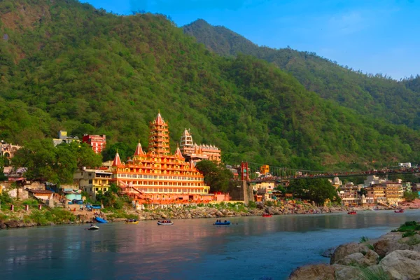 Delhi to Rishikesh Tempo Traveller